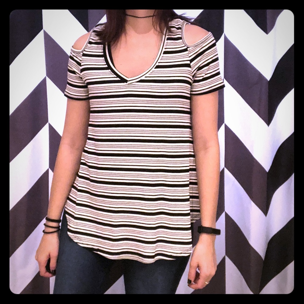 Peyton Jensen Cold Shoulder Shirt